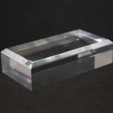 Acrylic base 50x100x20mm bevelled angles media for minerals
