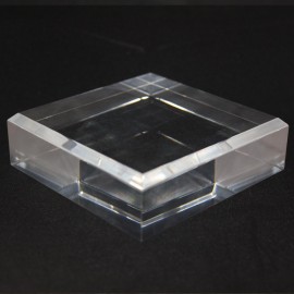 Acrylic display, bevelled edge : 100x100x30mm