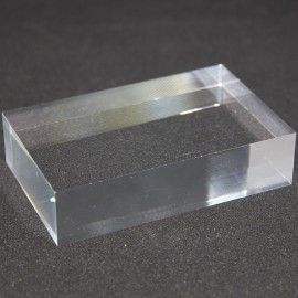 Socle rectangulaire acrylique brut 80x50x20mm 