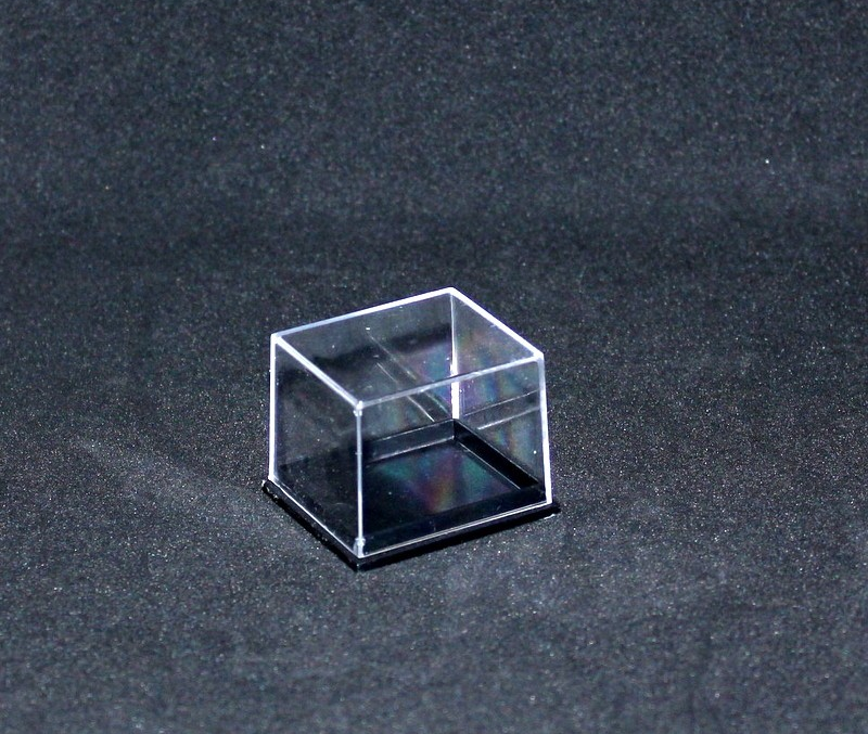 Boîte transparente : 130x80x65mm