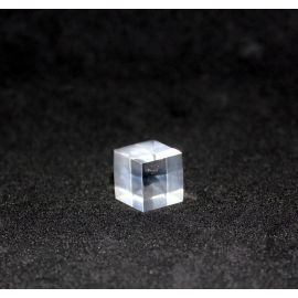 Lot : 10 peaces Acrylic base materials cubes : 10x10x10mm 