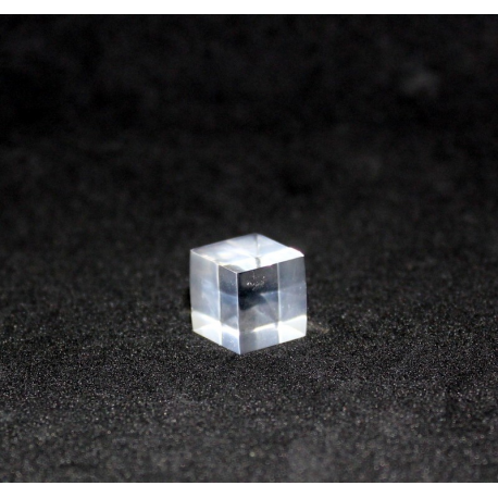 Lot 10 Socles acrylique cube : 10x10x10mm 