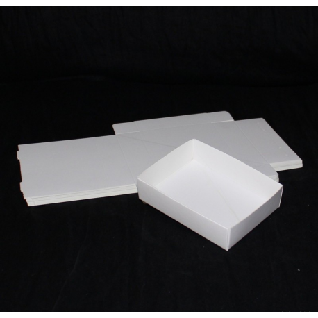  Lot 50 white cardboard boxes Modular.