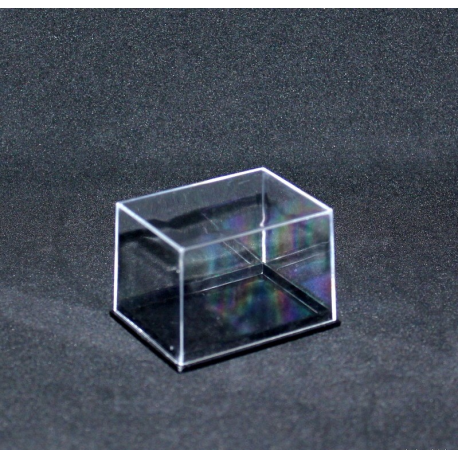 Transparent box : 55x40x40mm.