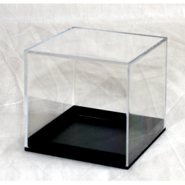 Transparent box : 80x80x80mm.